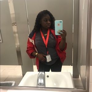 Meet your Posher, Mari